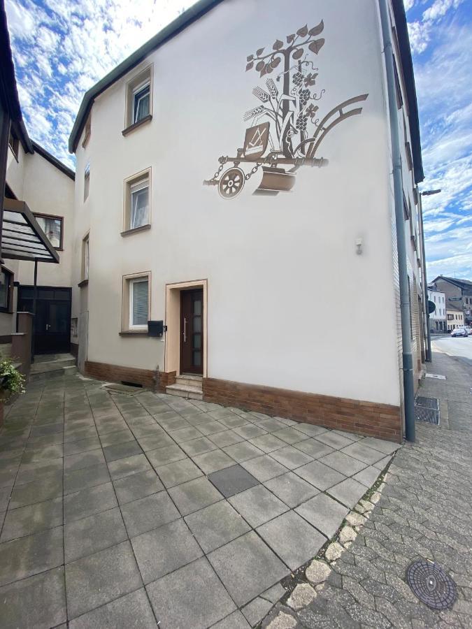 Romantic Bohemian Apartment Adenau, Center, Nahe Nuerburgring 외부 사진